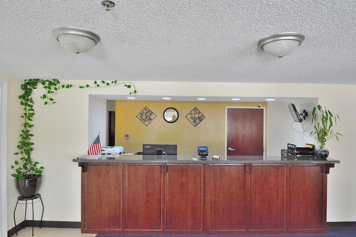Check-in/check-out kiosk