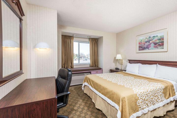2 Double Beds (2 of 6)