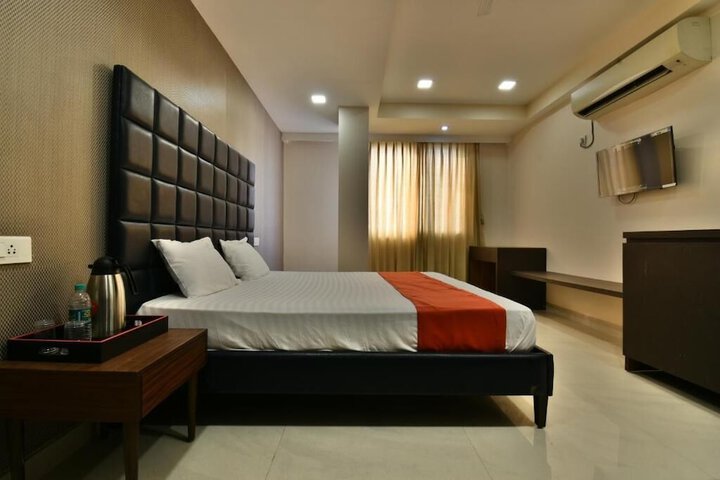 Room 4 of 24