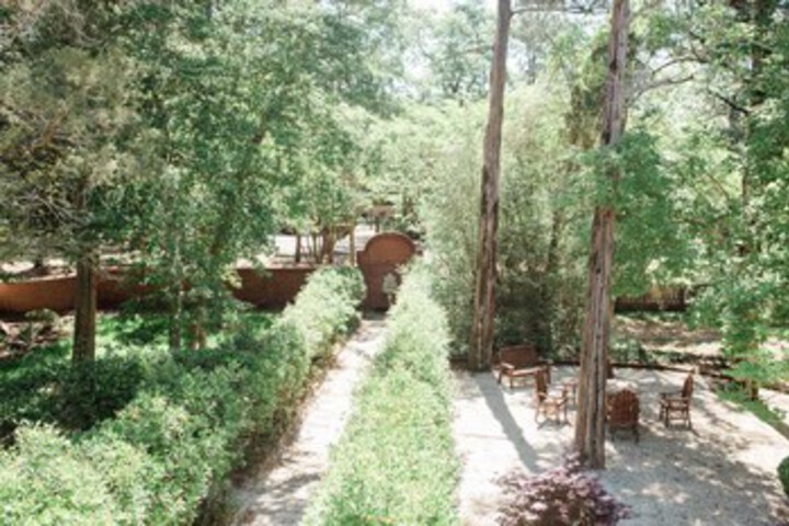 Hotel Exterior 46 of 130