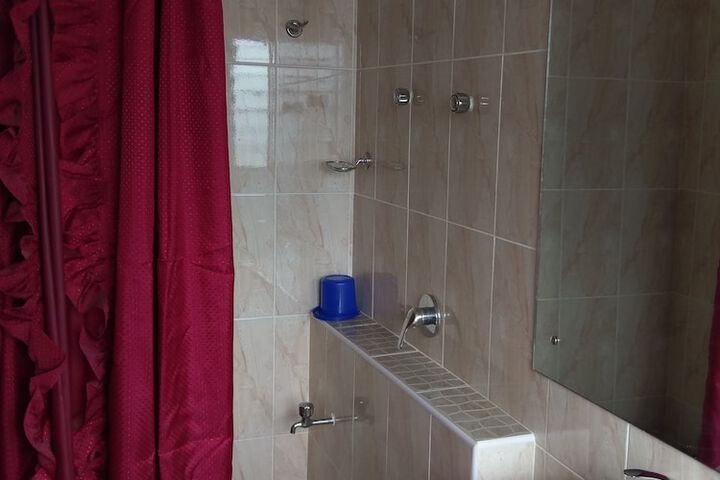 Room 21 of 49
