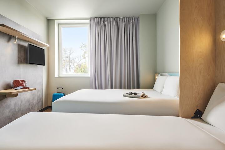 Room 15 of 47