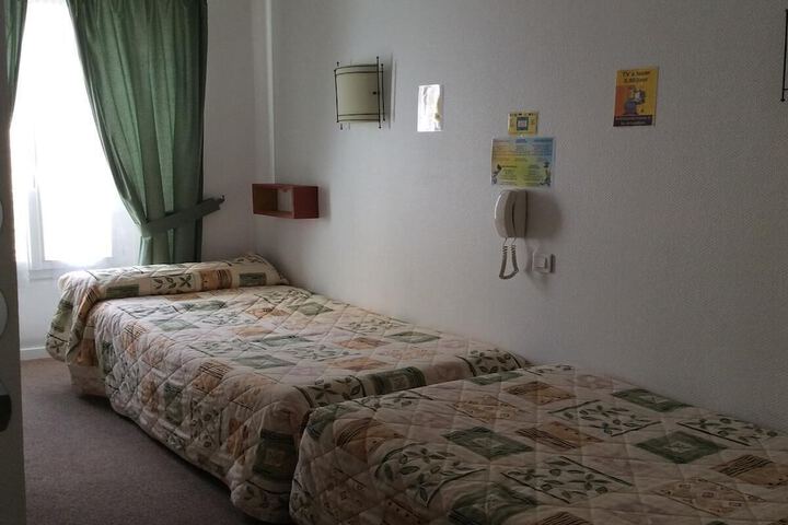 Room 18 of 35