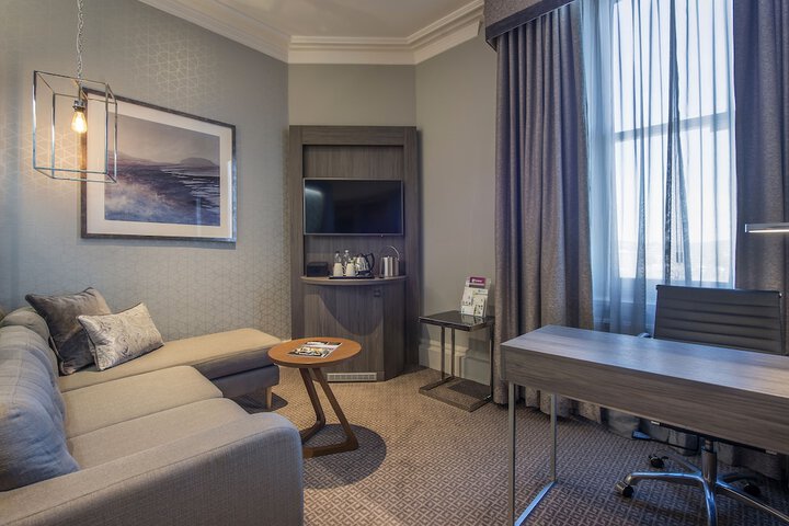 Room 16 of 114