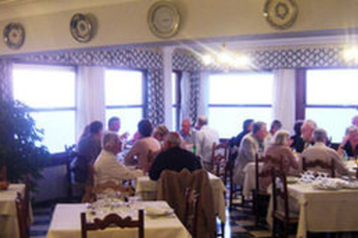 Dining 50 of 59