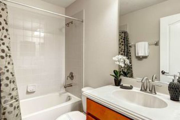 Room 2 of 22
