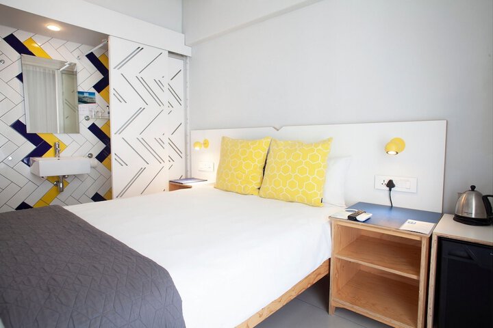 Room 21 of 138