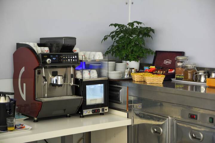 Breakfast/Coffee Service 45 of 108