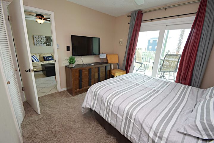Room 2 of 40