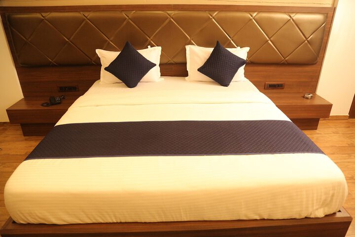 Hotel 4 of 13