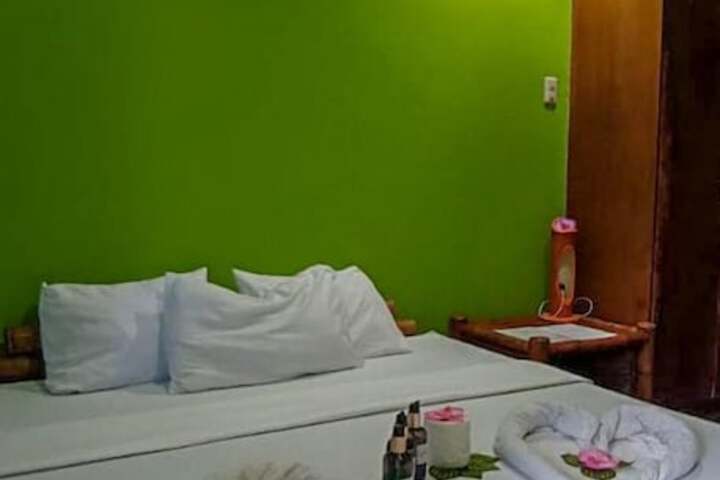 Room 85 of 210