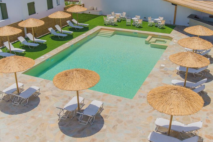 Pool 20 of 41