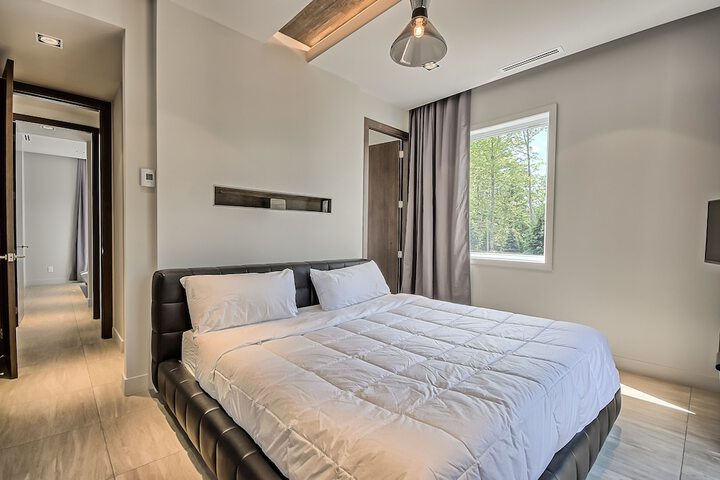 Room 21 of 325