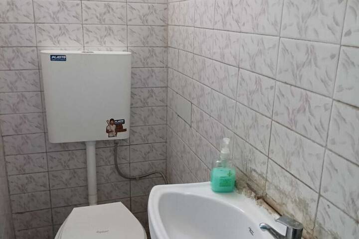 Room 48 of 69
