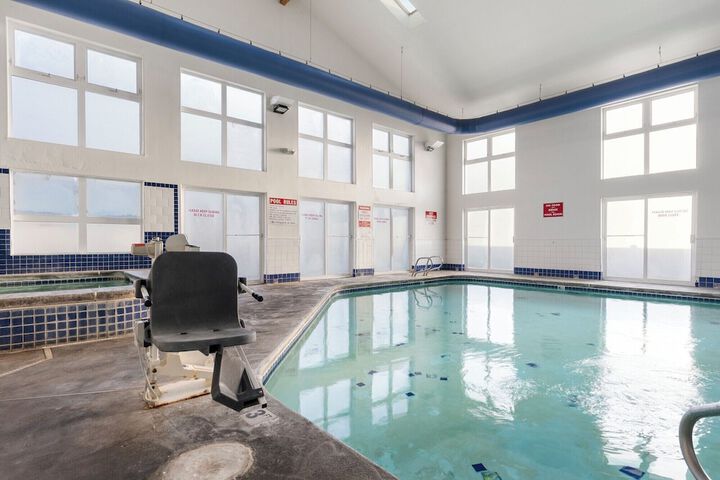 Pool 81 of 154
