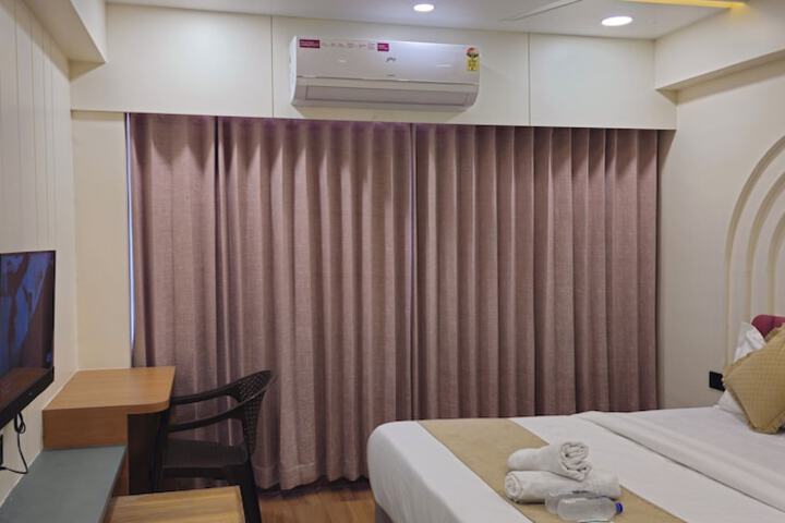 Room 16 of 22