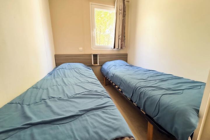 Room 3 of 39