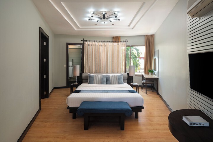 Room 20 of 97