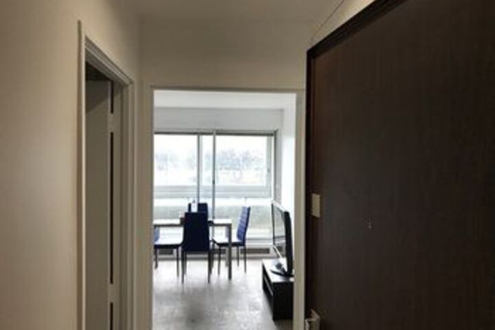 Room 12 of 17