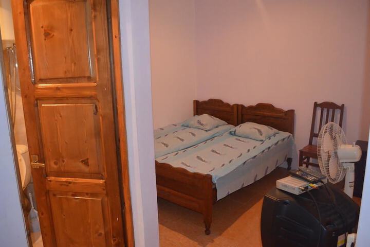 Room 15 of 20