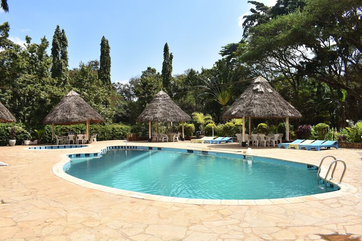 Pool 24 of 49