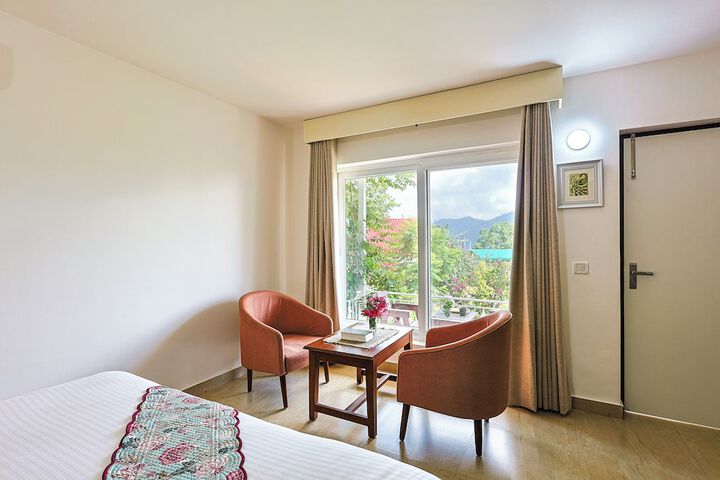 Room 10 of 60