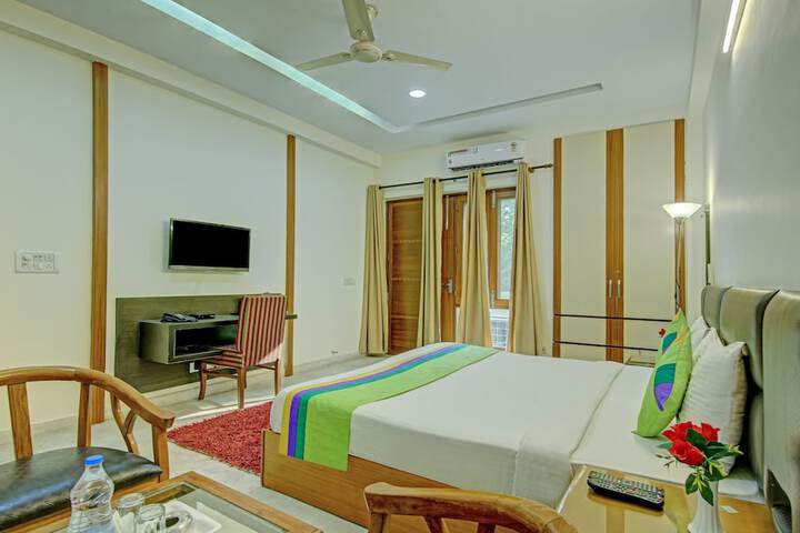Room 16 of 50