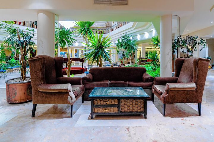 Hotel Interior 4 of 40