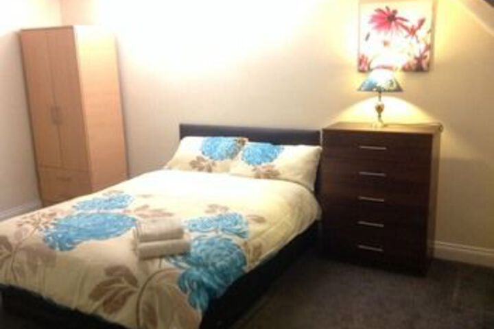 Room 13 of 17