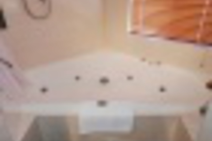 Hot Tub 267 of 420