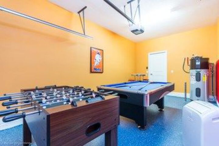 Room 14 of 29