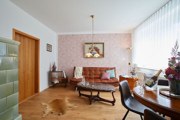 Room 17 of 60