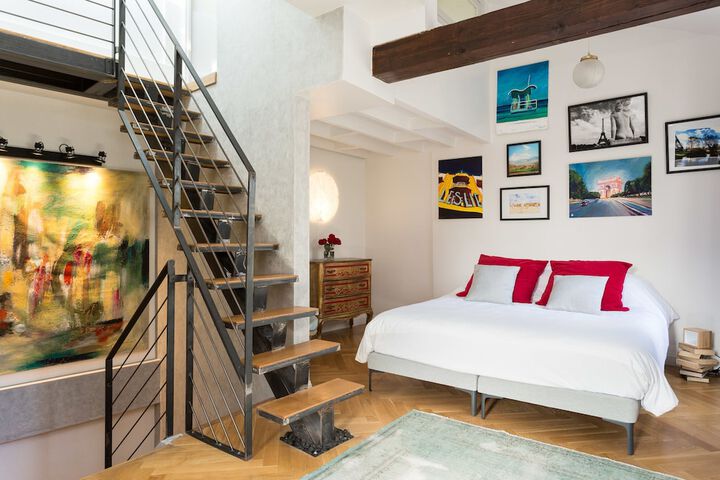 Room 2 of 31