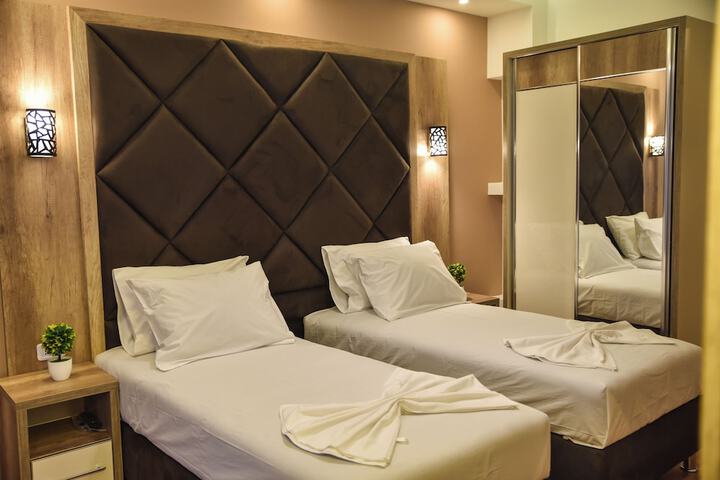 Room 14 of 46