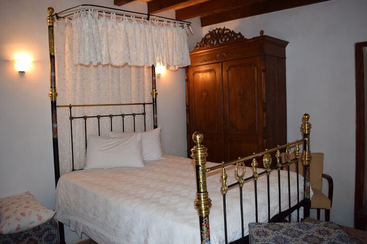Room 8 of 39