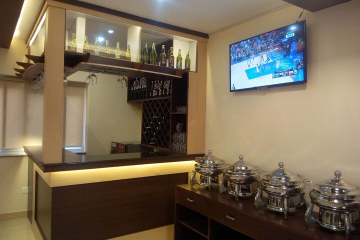 Lounge 41 of 51