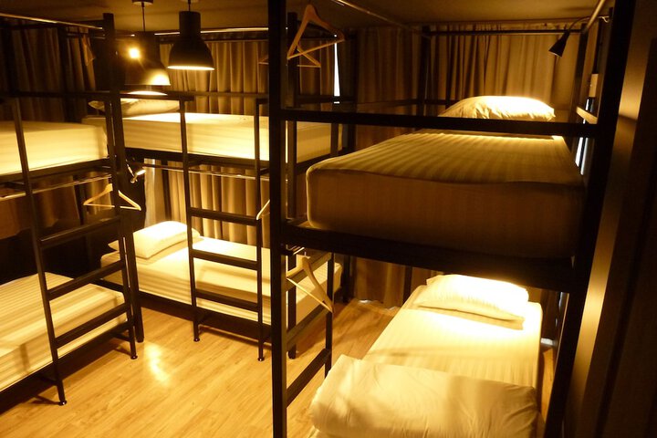 Room 10 of 30