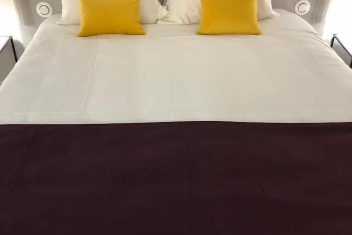 Room 17 of 36