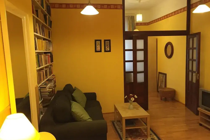 Room 12 of 20