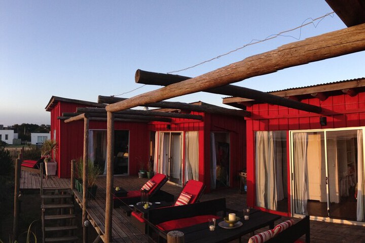 Sundeck 32 of 37