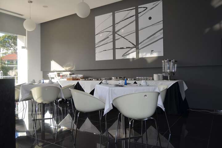 Dining 41 of 58