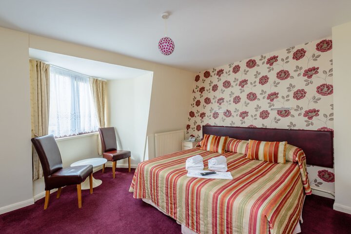 Room 4 of 35