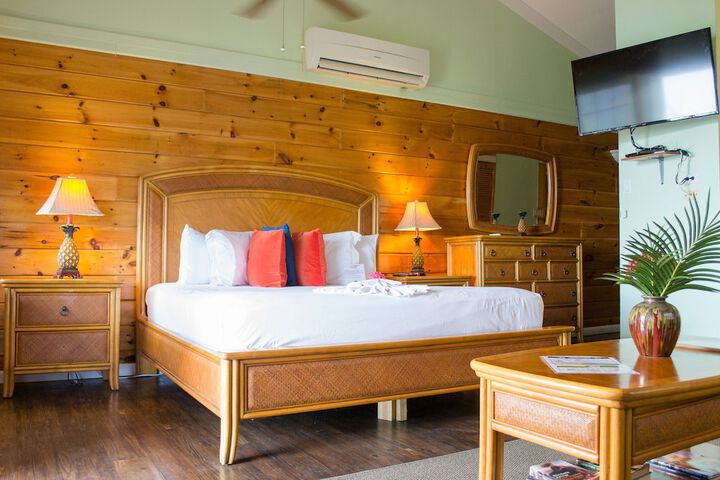 Room 4 of 119