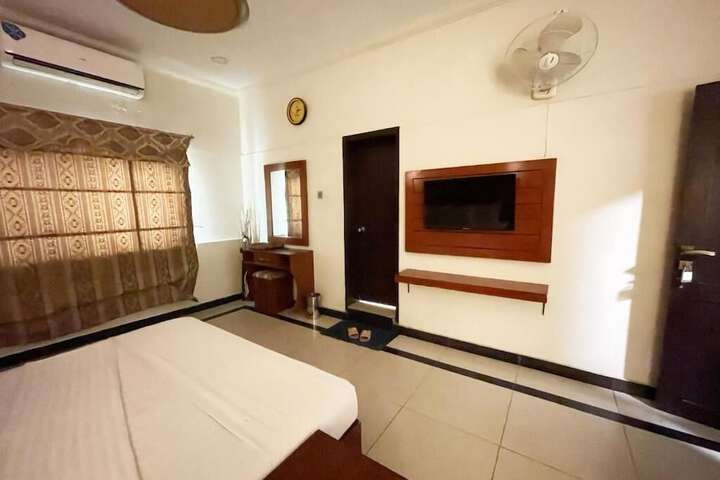 Room 14 of 67