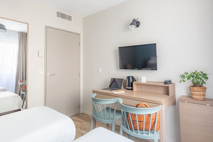 Room 7 of 31