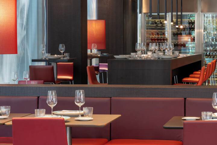Dining 74 of 138