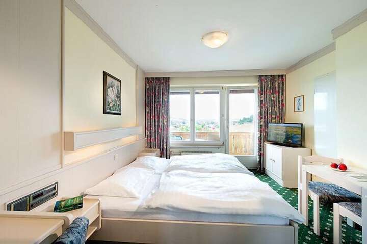 Room 6 of 47