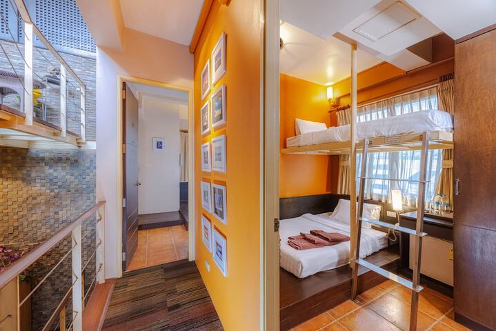 Room 22 of 53