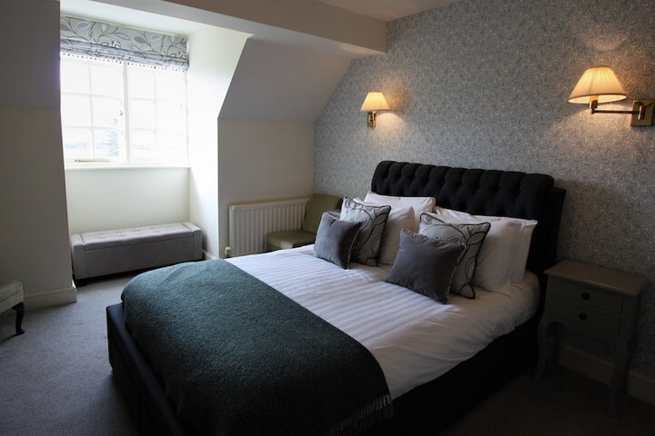 Room 5 of 45