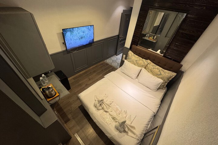 Room 33 of 75